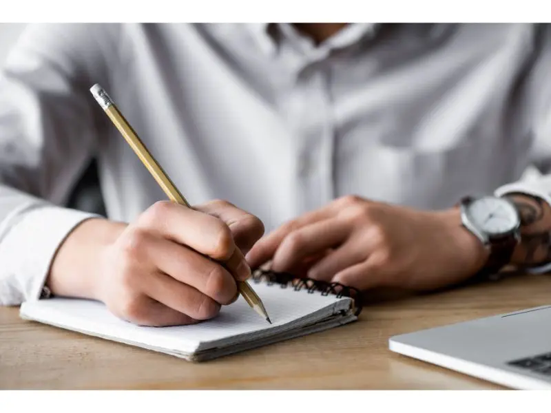 Percy Lab AI | Write 2.5k alluring words within a minute