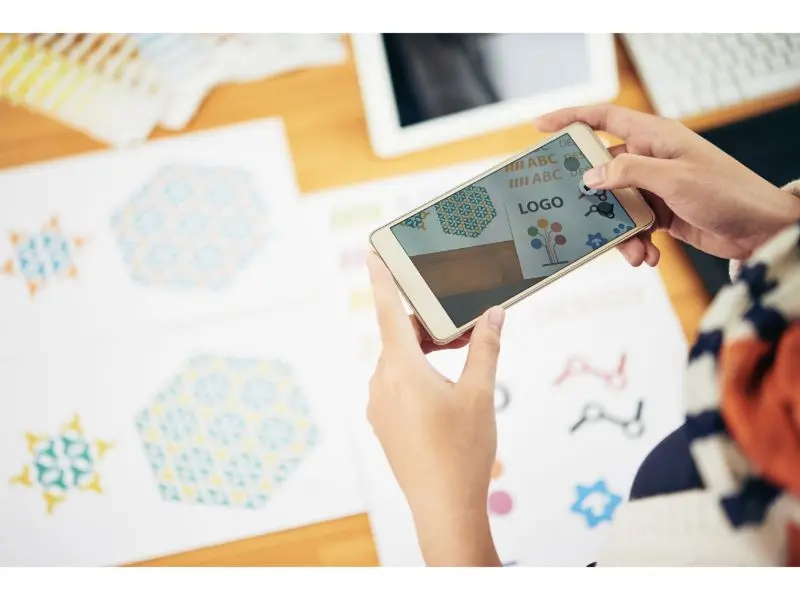 AMEELA AI: Enticing Minimalist Logos In 1 Click