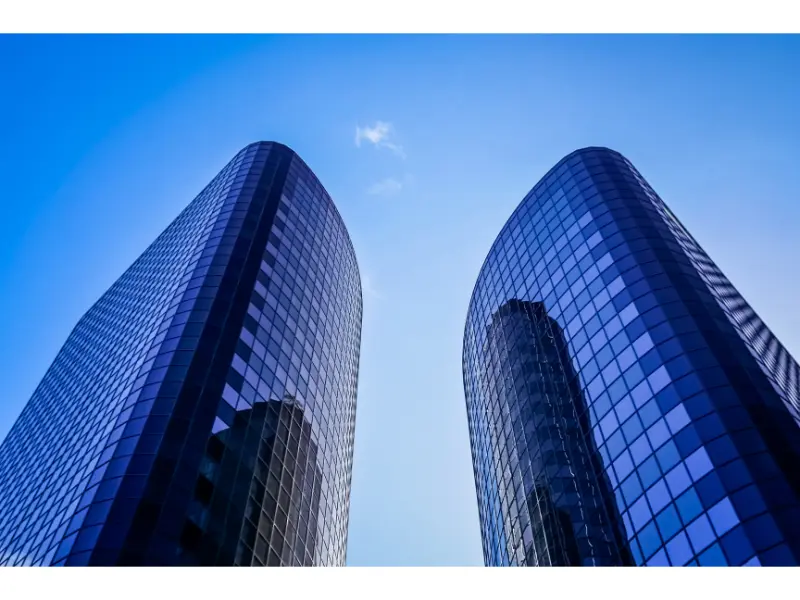 FutureDesk AI-Top 8 heavenly AI tools for gigantic businesses